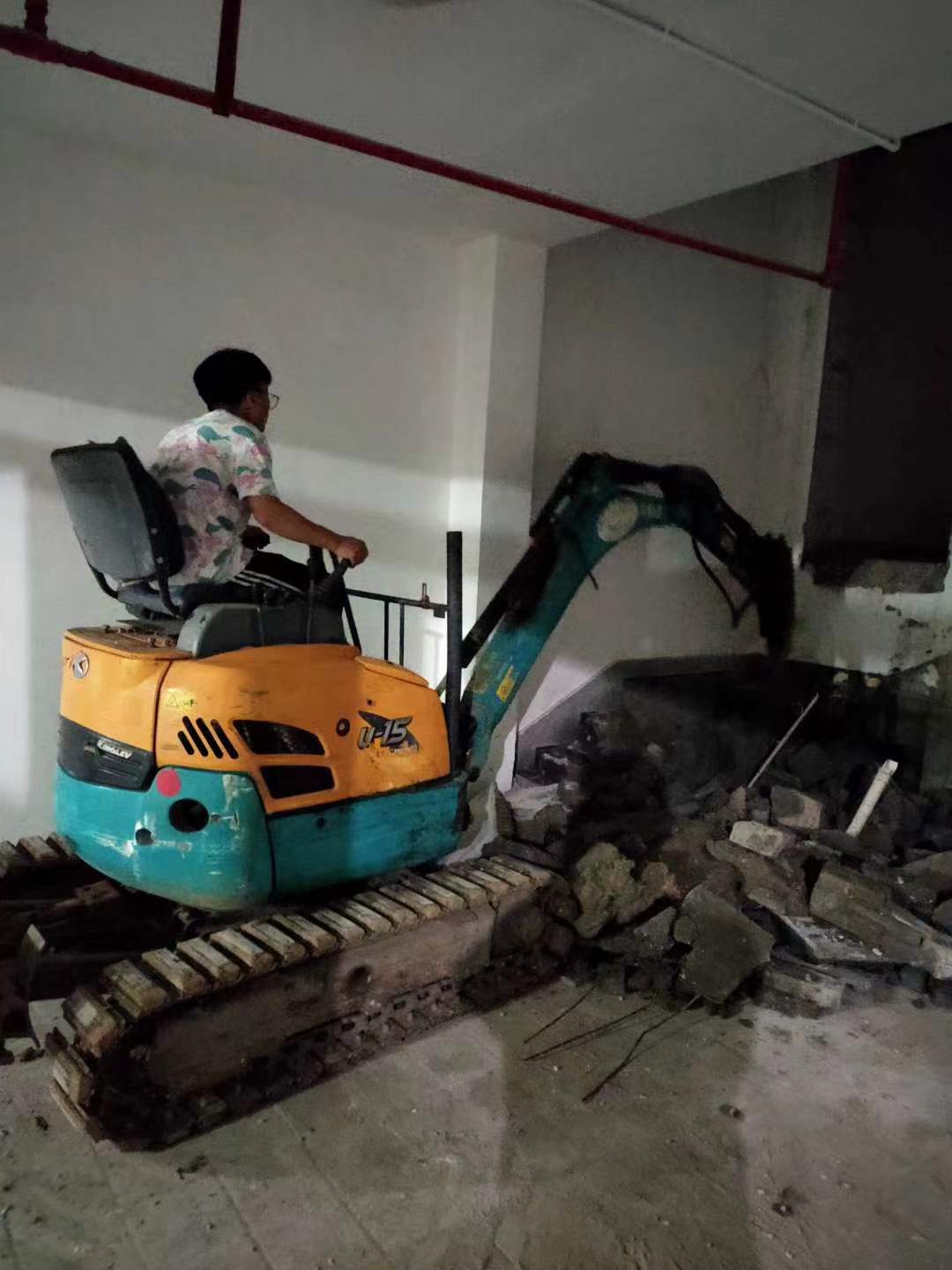 微型小挖機(jī)駕駛員流失率比較高的因素有哪些？(圖1)